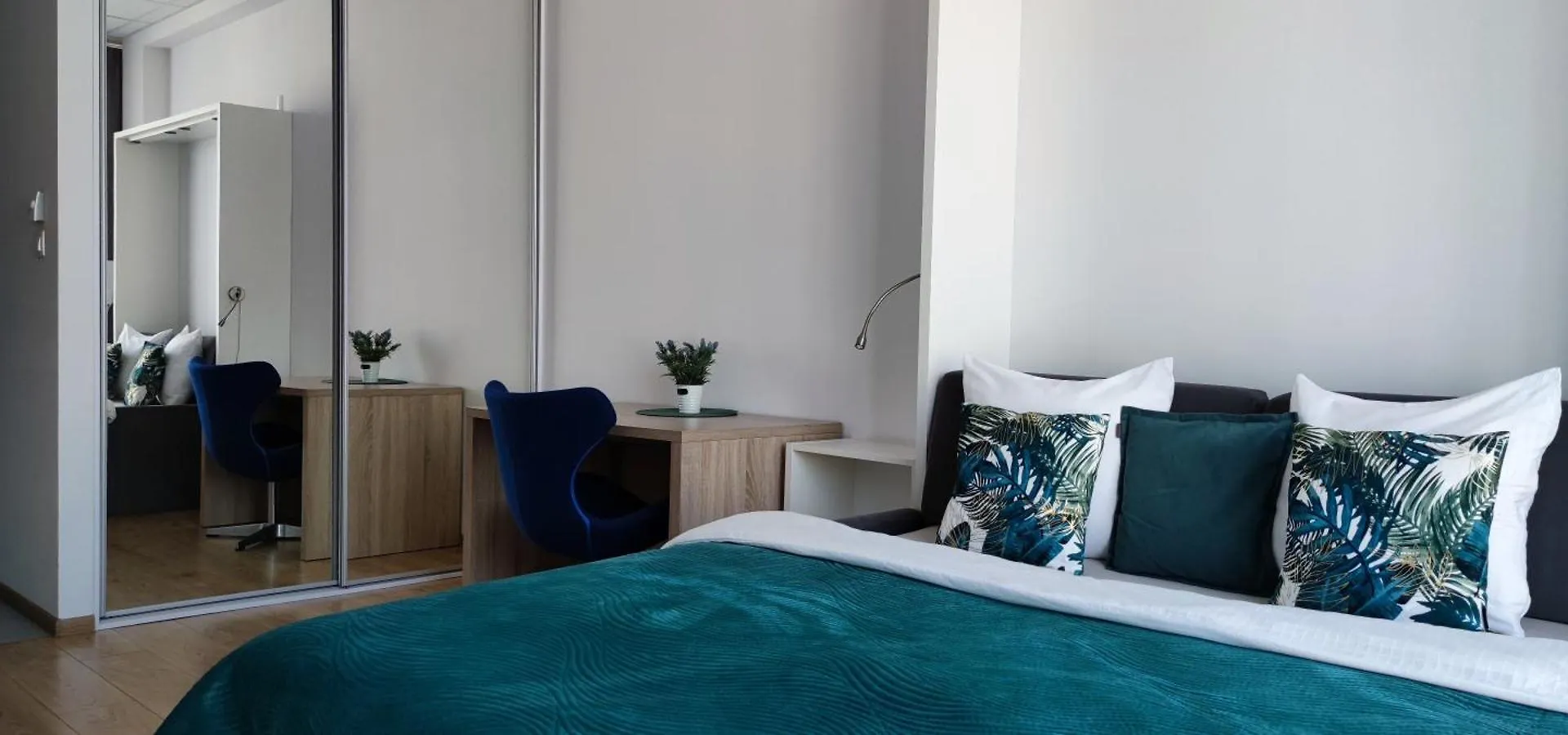 Apartment Apartamenty Comfort Na Alejach Jerozolimskich Warsaw Poland